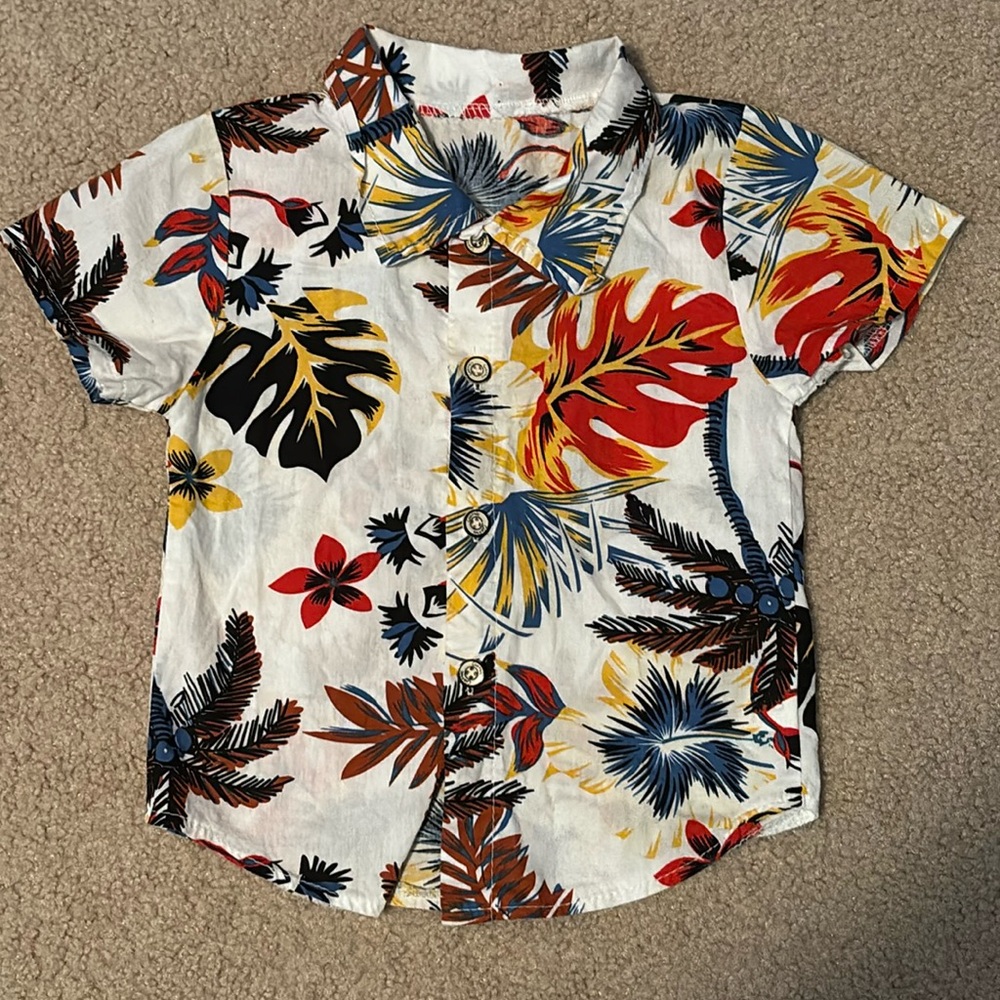 Toddler/boy’s Hawaiian/floral short sleeve shirt